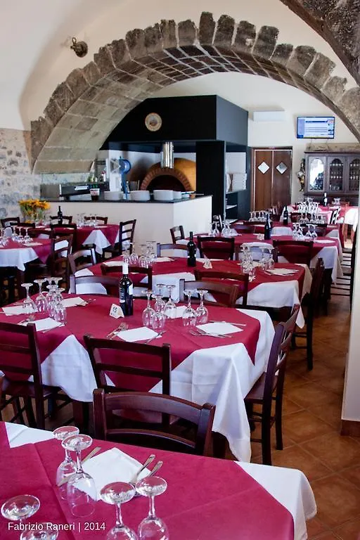 Landhuis Agriturismo Valle Dell'Etna Roccella Valdemone Italië