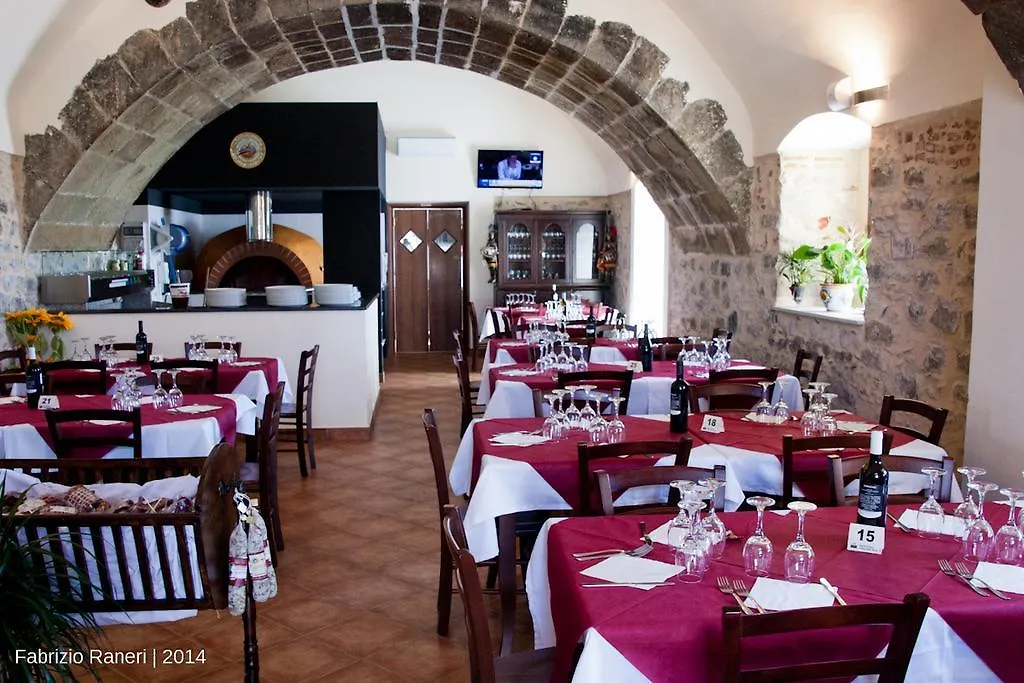 Agriturismo Valle Dell'Etna Roccella Valdemone Italië